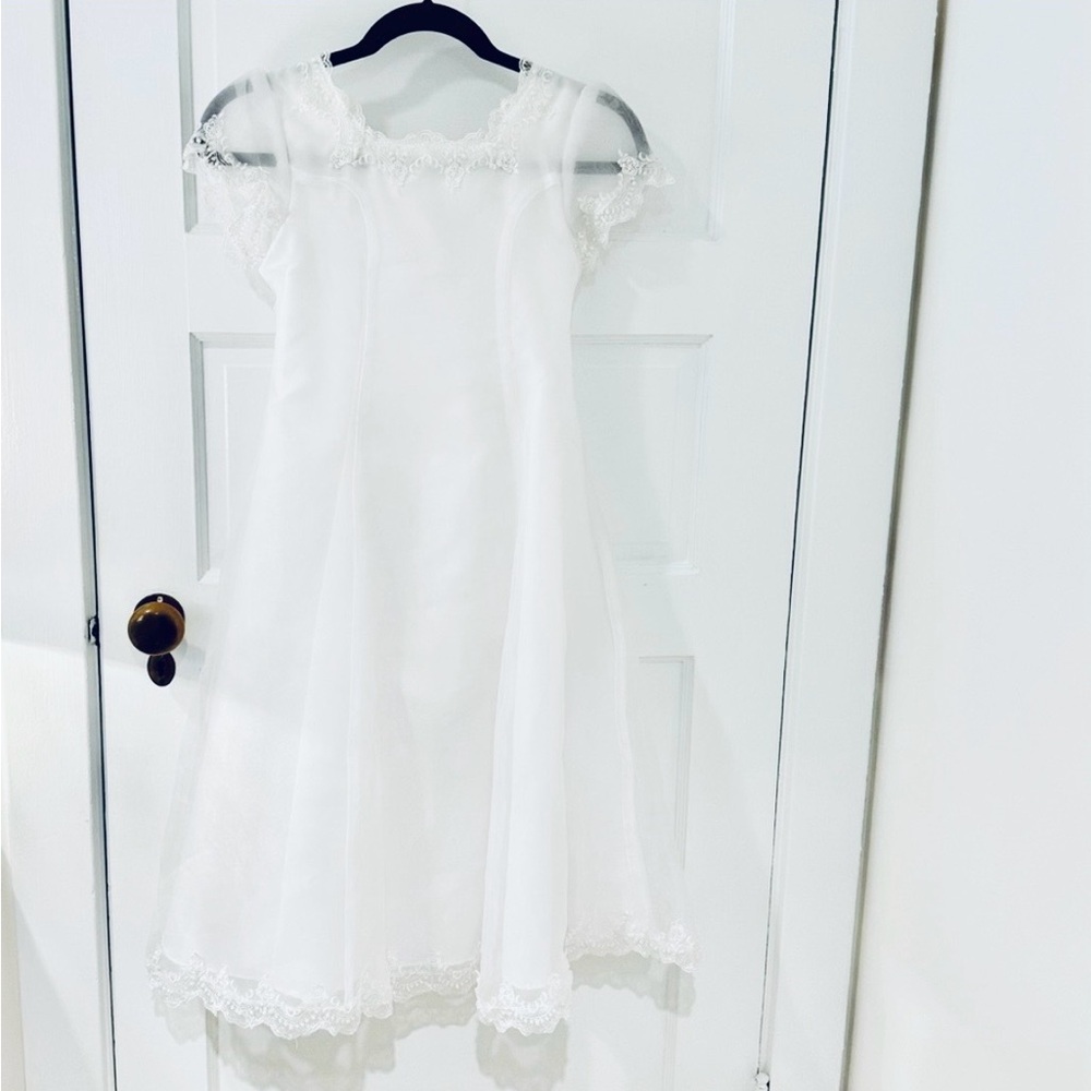 Confirmation Dress in Pristine Like New Cleaned Condition.